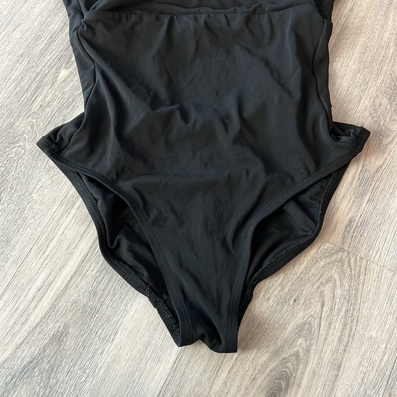 Robin  Piccone black strappy back bathing suit size 6 - Picture 3 of 9